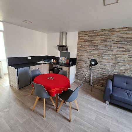 Appartement 60M2 Rdc Avec Jardin Saint-Genis-des-Fontaines Экстерьер фото