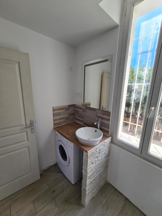 Appartement 60M2 Rdc Avec Jardin Saint-Genis-des-Fontaines Экстерьер фото